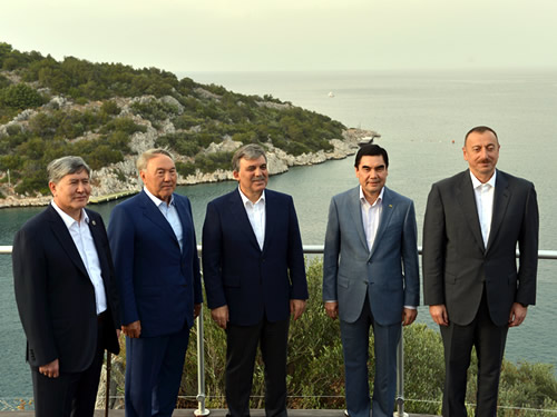 Cumhurbaşkanı Gül’den Azerbaycan, Türkmenistan, Kazakistan ve Kırgızistan Devlet Başkanları Onuruna Akşam Yemeği 